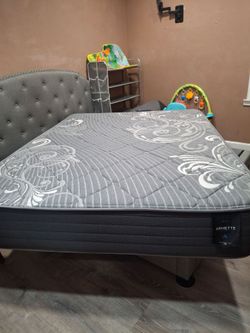 Arnette X tra firm Queen Mattress. New!