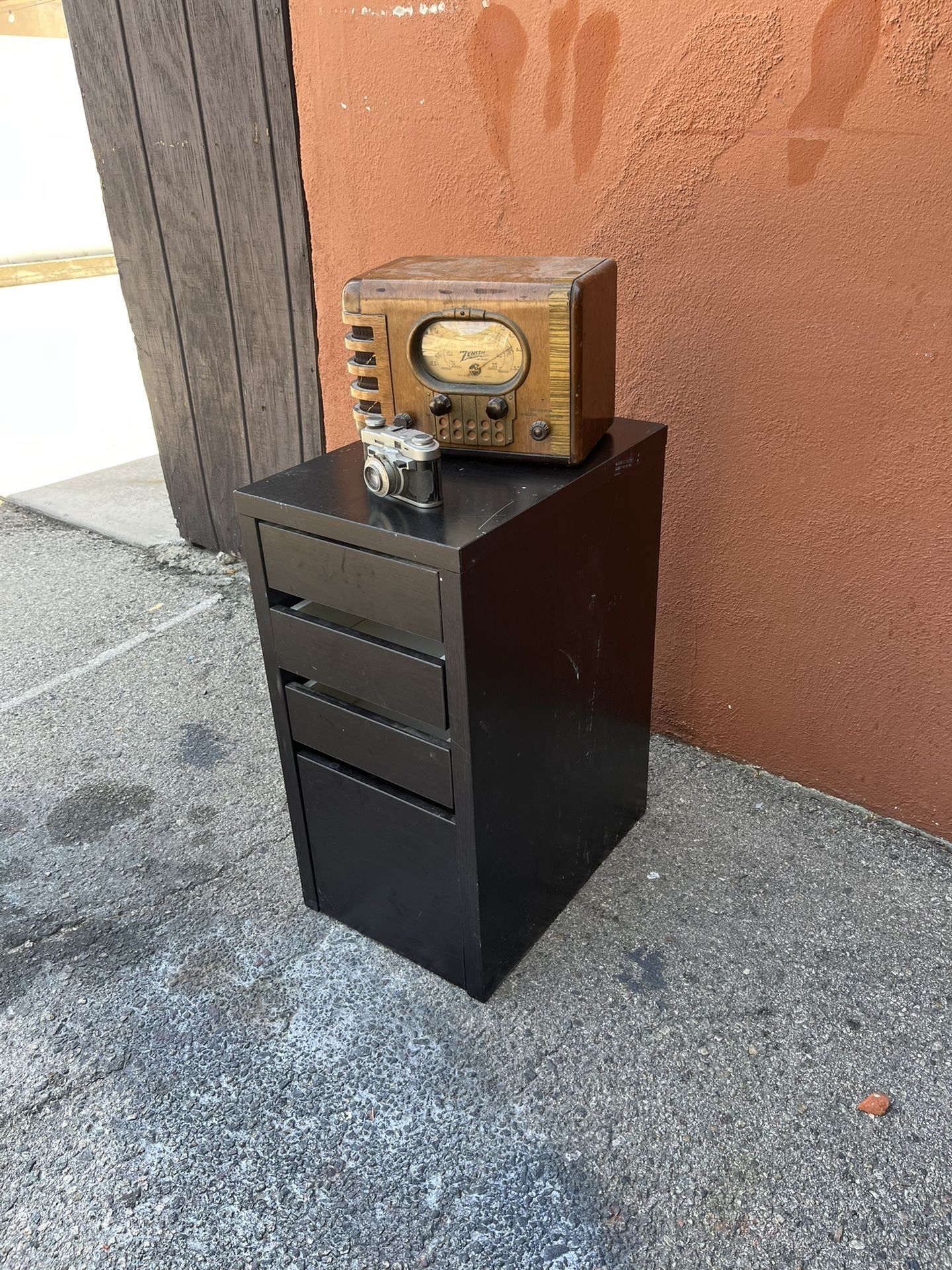 Storage end table