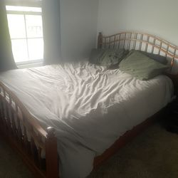 Queen Tempur-Pedic Mattress