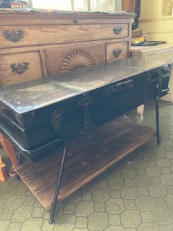 Leather Chest Style Bench/table