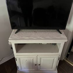 Insignia 32” LED TV