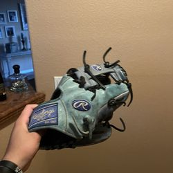 Baseball glove Heart of the Hide