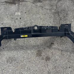 12-19 RANGE ROVER EVOQUE FRONT RADAITOR UPPER CORE SUPPORT PANEL OEM