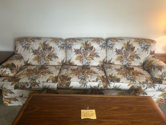 Sofa 8ft