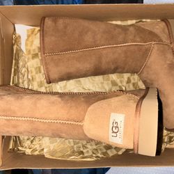 UGG Australia Classic Tall Woman Size 7