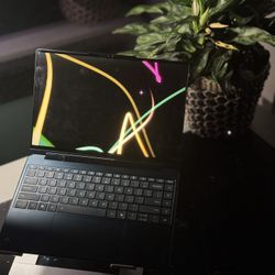 Lenovo Yoga 9i 2-in-1 Aura Edition – Copilot+ PC (2025)