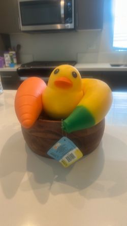 Jumbo Squishy.    Banana , carrot, duck