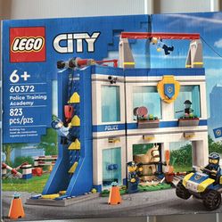 LEGO 60372 – Police Training Academy (Brand New / Sealed) NEW 
