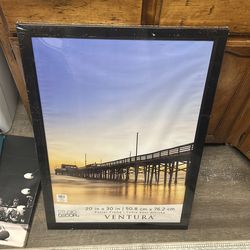 20 x 30 Ventura Picture Frame