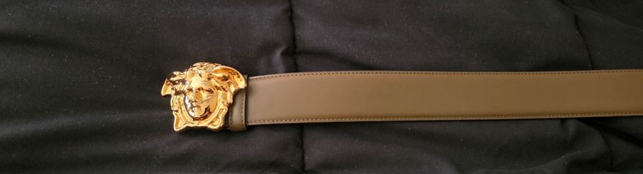 VERSACE MEDUSA GRECA OLIVE GREEN BELT..SIZE 95/38