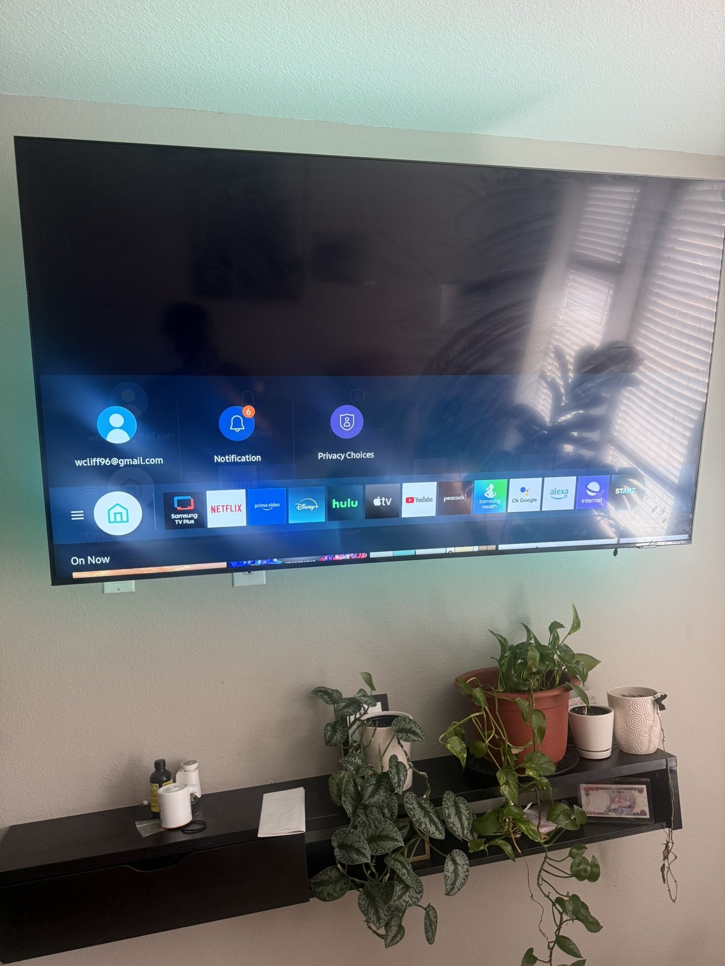 65” Samsung TV 4K UHD AU8000 Series