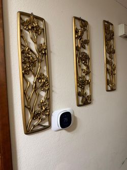 vintage Mid-Century Modern gold floral wall plaque