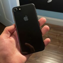 Iphone 8 Fully Unlocked/ Great Condition 