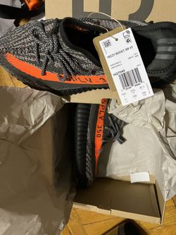 Adidas Yeezy 350 V2 Carbon Beluga Size 11