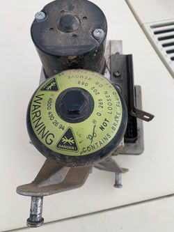 2002 to 2007 Mercedes Benz E class brake pump