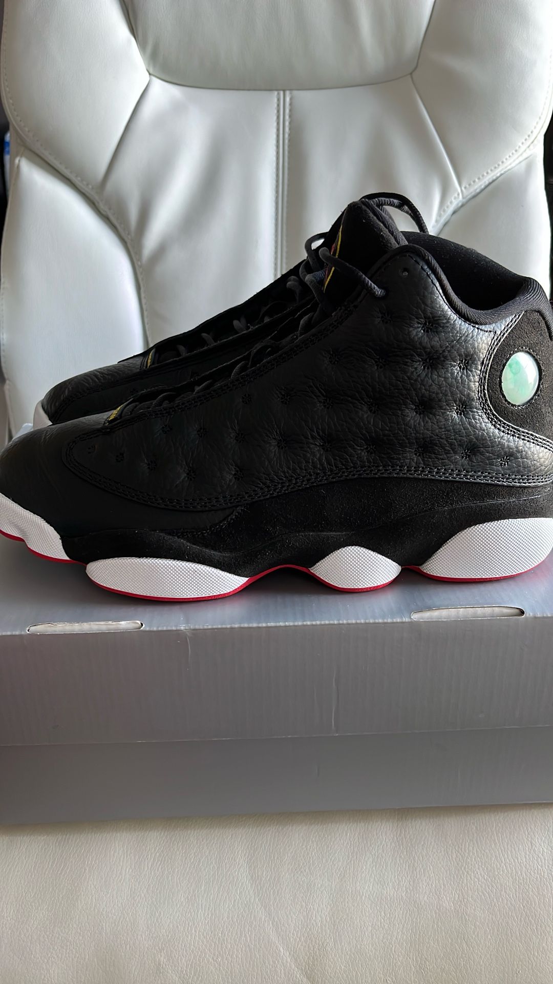 Air Jordan 13 retro playoff size 9.5