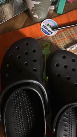 NEW CROCS BLACK