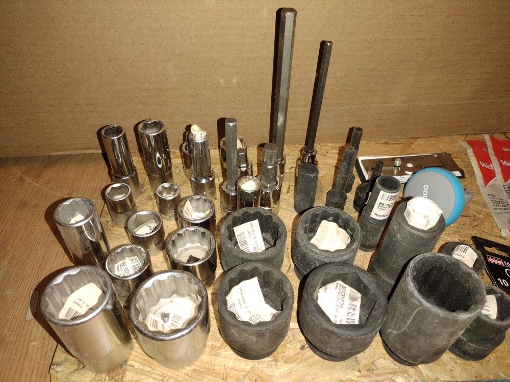 Small Lot Of Brand New Miscellaneous Tools