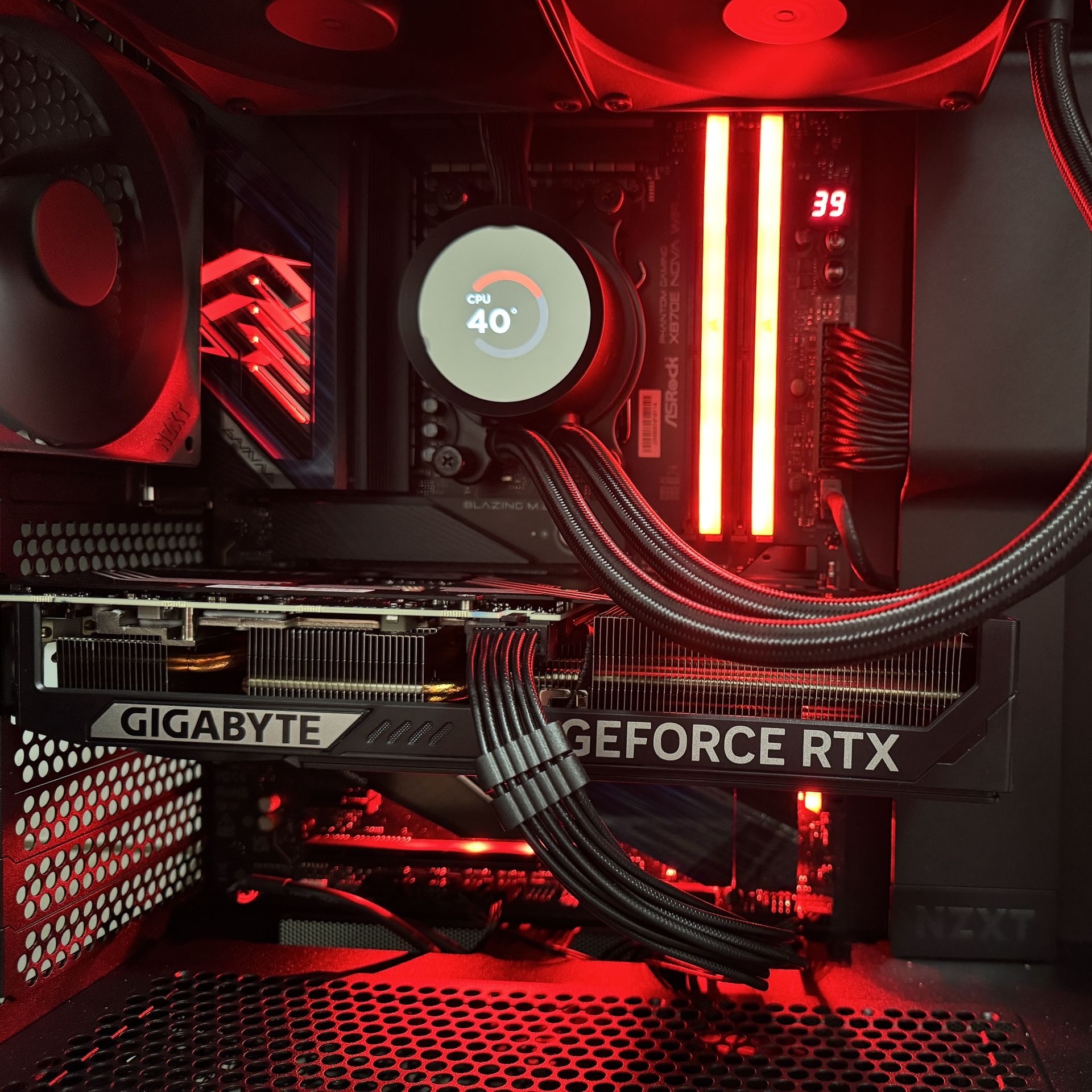 Gaming PC | Ryzen 7 9800X3D & RTX 5070