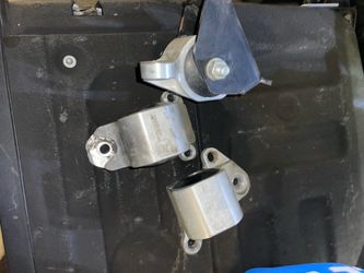 Ek b series  mounts.