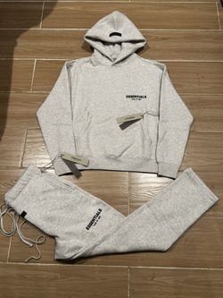Essentials SS22 Uncuffed / BRAND NEW 