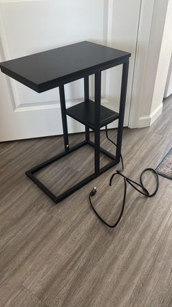 Black End Table/Side Table with Built-In Outlets & USB Charging Ports