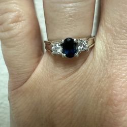 14Kt White Gold Natural Sapphire And Diamond Ring 