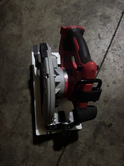 Milwaukee M18  6-1/2 in. Circular Saw