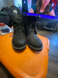 Size 9, black timberland boots