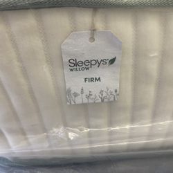 Queen Sleepys Willow Mattress