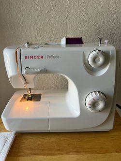 Máquina de coser  Singer  lista para coser