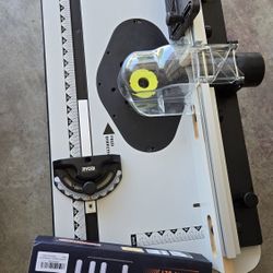 RYOBI UNIVERSAL ROUTER TABLE AND 24 ROUTER BITS SET NEW