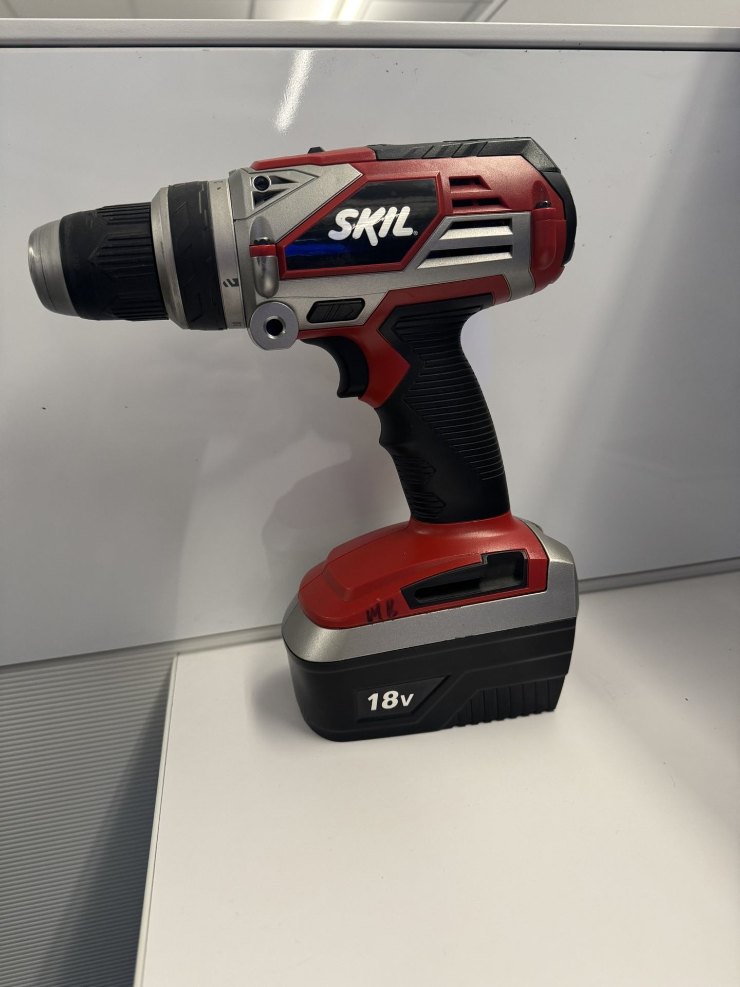 SKIL Electric Drill 18V