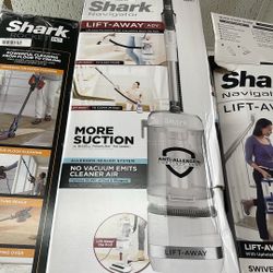 SHARK Navigator Lift Away ADV