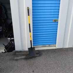 DeWalt Flat Shovel Steel 