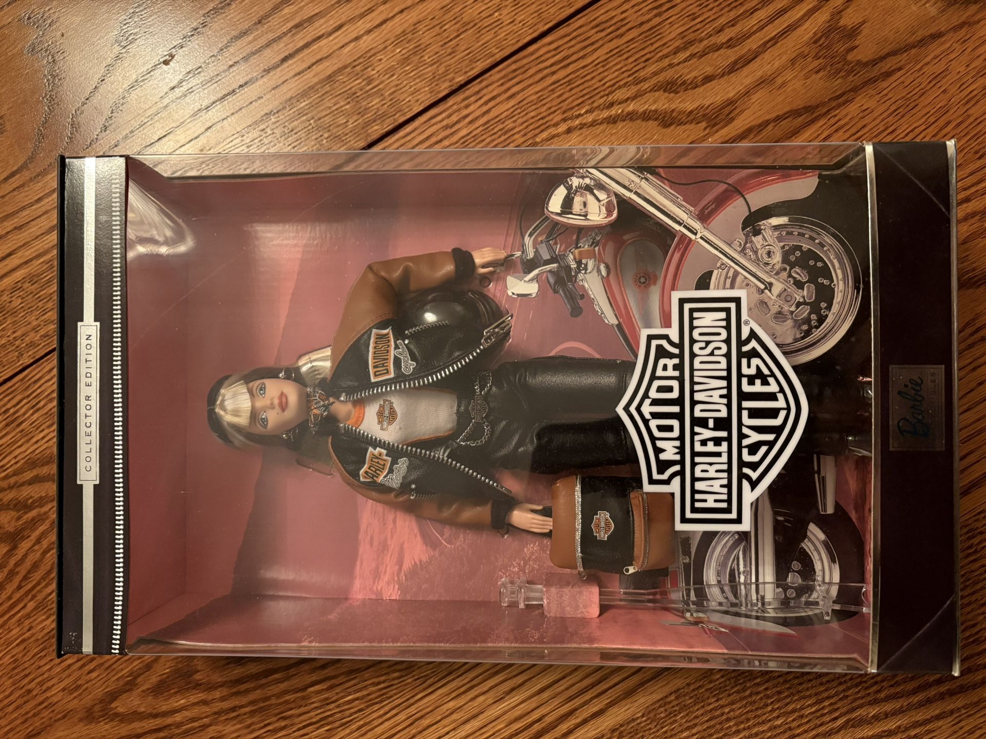 Vintage Harley Davidson Barbie Doll , Streaked Hair , #4 in Collector Edition , Certificate of Authenticity , 1999 NRFB