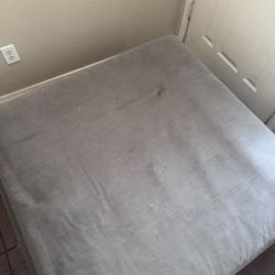 Oversize Ottoman Free