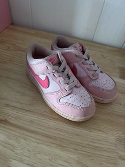 Girls Nike shoes