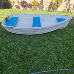 Walker Bay 8' Boat