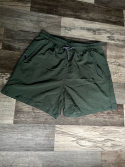 Dark green short shorts