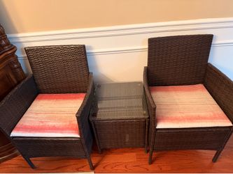3-Piece Wicker Conversation Set – Chairs & Glass Side Table