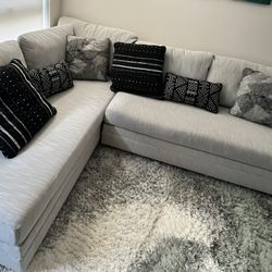 Neira Sectional