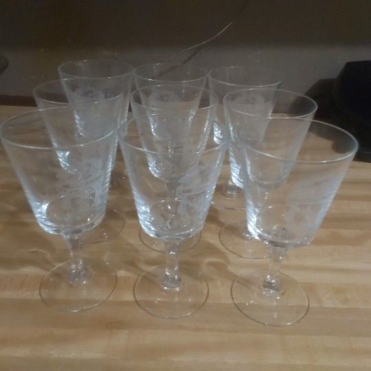 Set of 9 Coat of Arms 24% Lead Crystal Stemmed Wine Glasses Etched Crest Designs