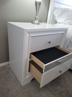 Set of two nightstand