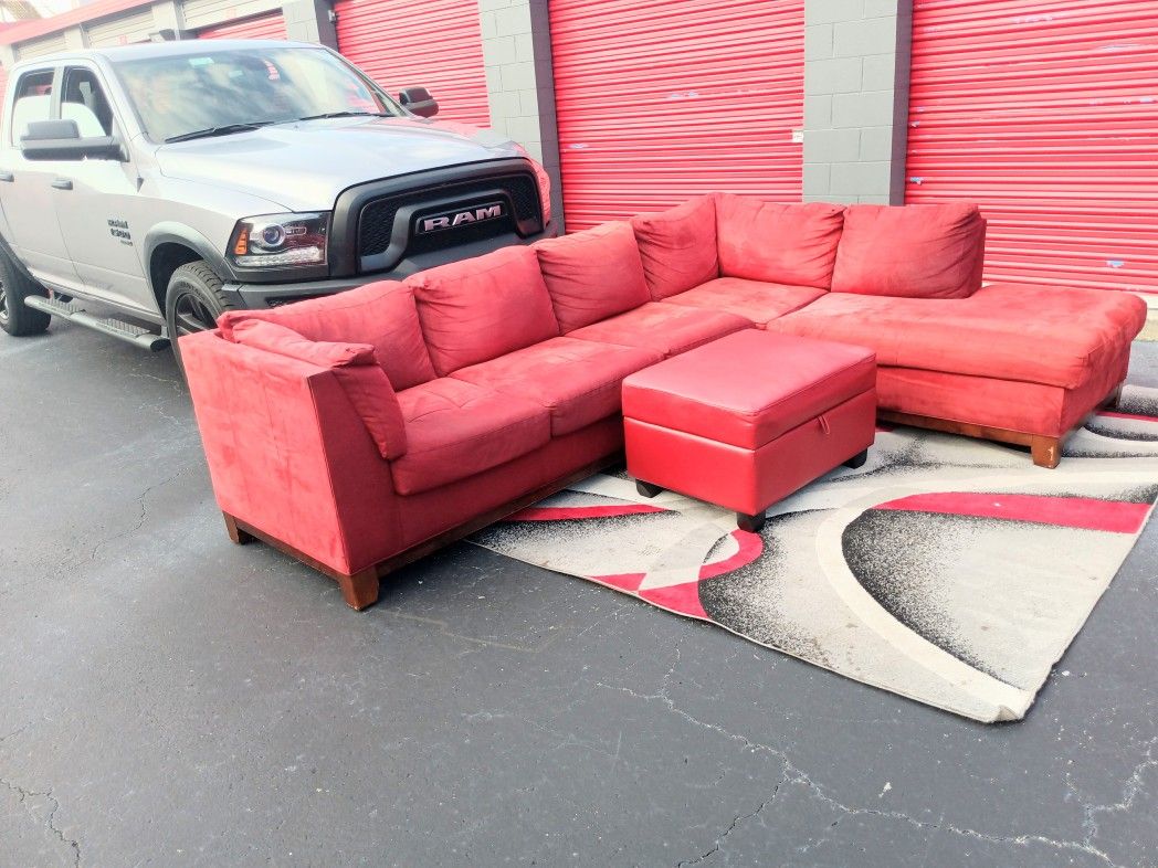 Sectional Couch with Ottoman 