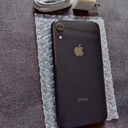 Unlocked iPhone XR, 64gb 