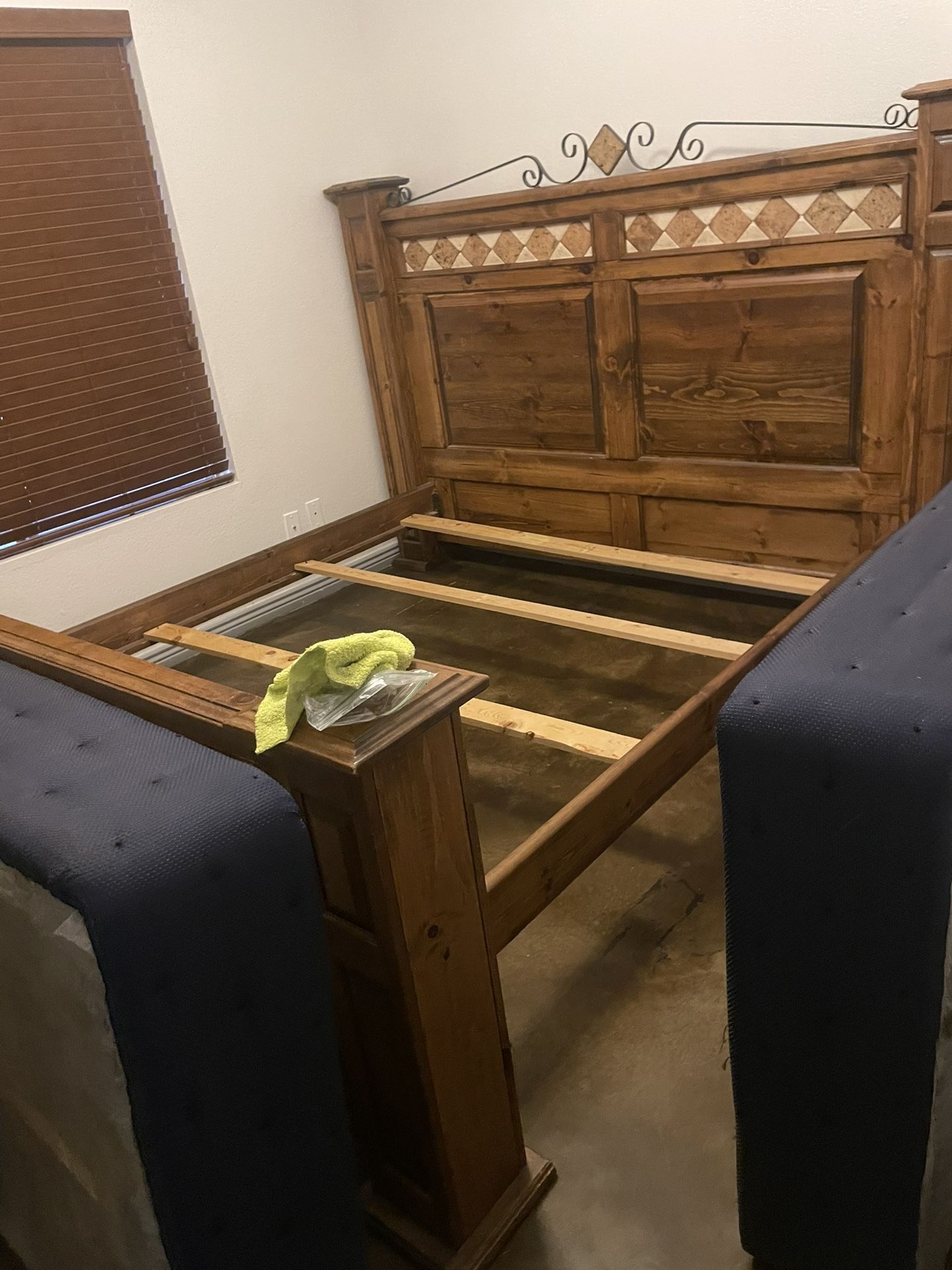 Cali King Head Board And Box Springs
