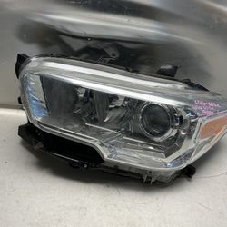2016 2017 2018 2019 2020 Toyota Tacoma Left Headlight