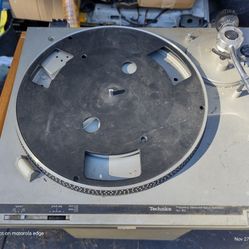 Technics Turntable