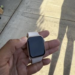 Apple Watch 9th Gen 45mm Silver Bluetooth